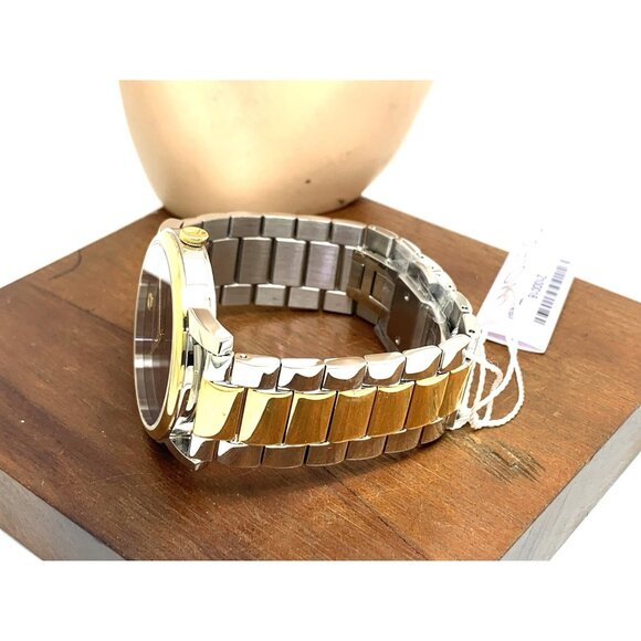 Movado Men's Watch 2100016 Museum Black Dial Swiss Quartz Two Tone Steel 39mm - Picture 9 of 14